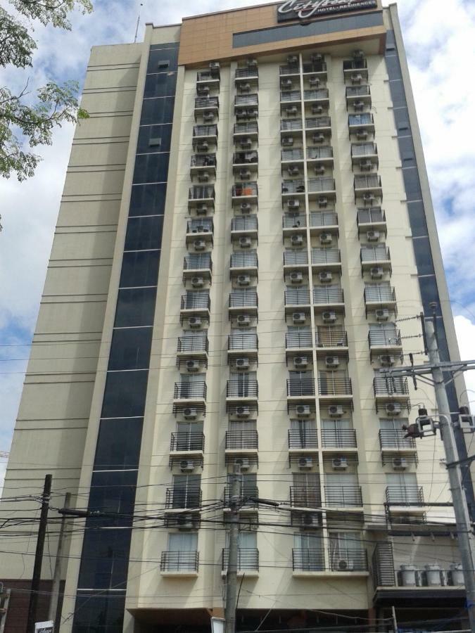 913Cityscape Located At City Center Bacolod Bagian luar foto